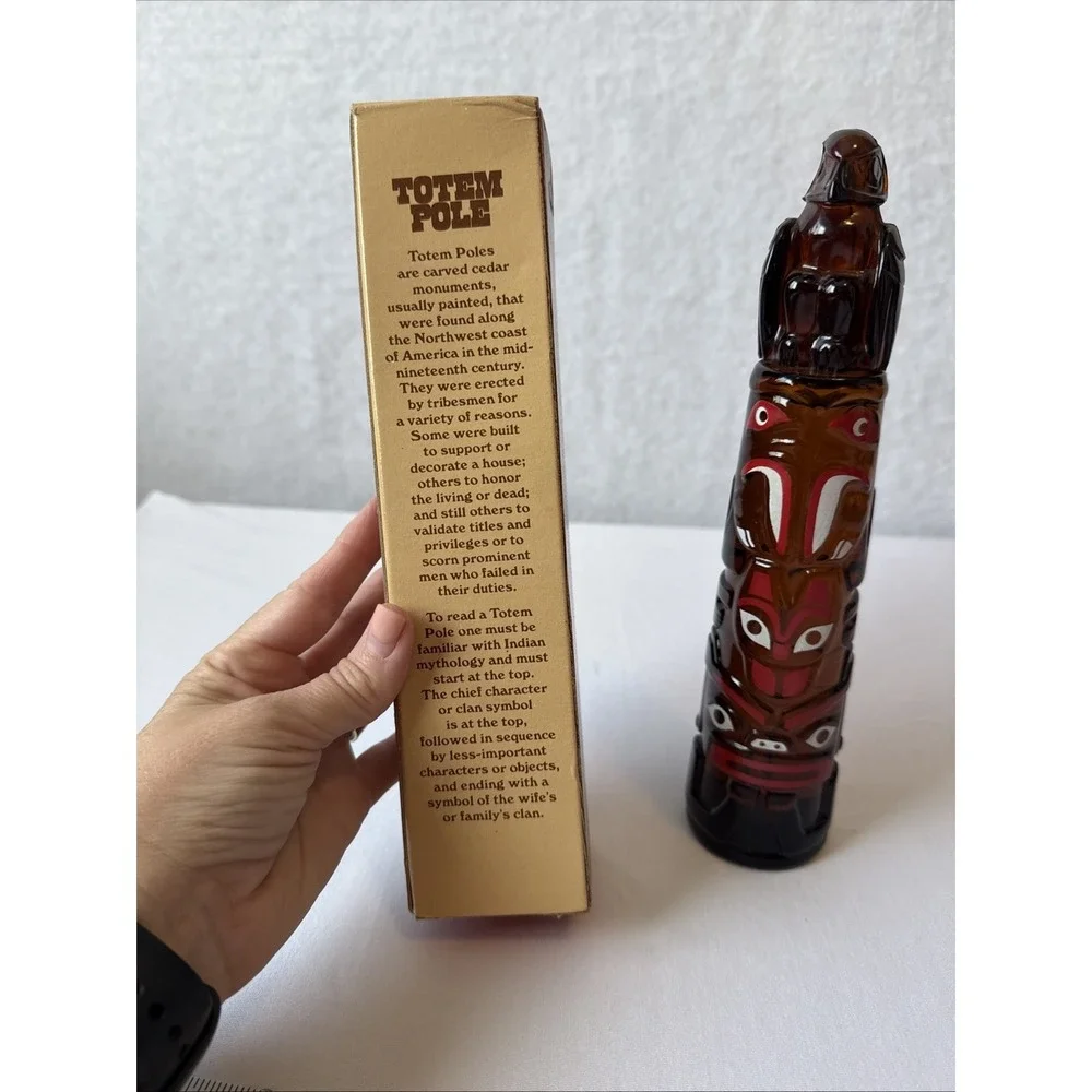 Vintage 1970s Avon Totem Pole After Shave Decanter Bottle Deep Woods Aftershave